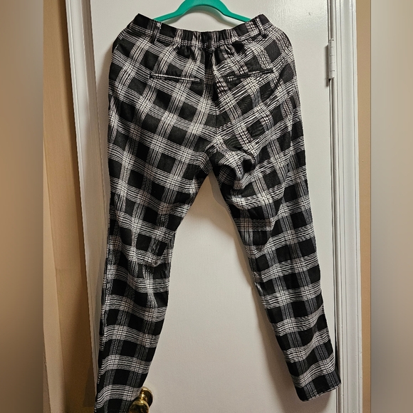 Hot Topic Black & White Plaid Pants - Medium With Chain - Picture 4 of 6